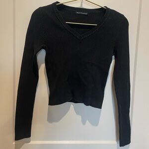 Brandy Melville Black Ribbed V-Neck Long Sleeve Crop Top